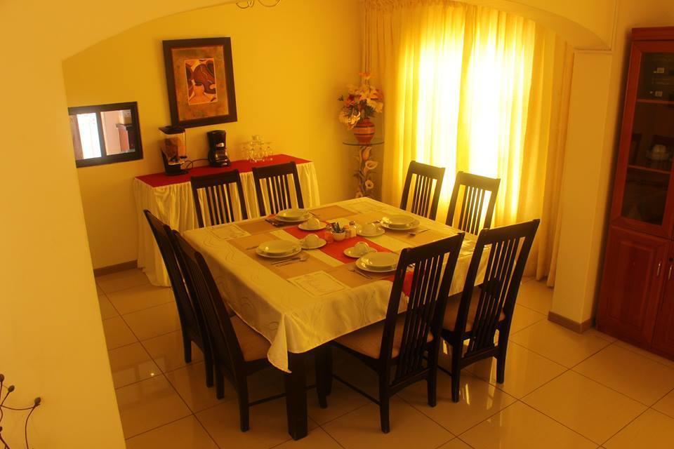 Upper Room Guest House Франсистаун Экстерьер фото