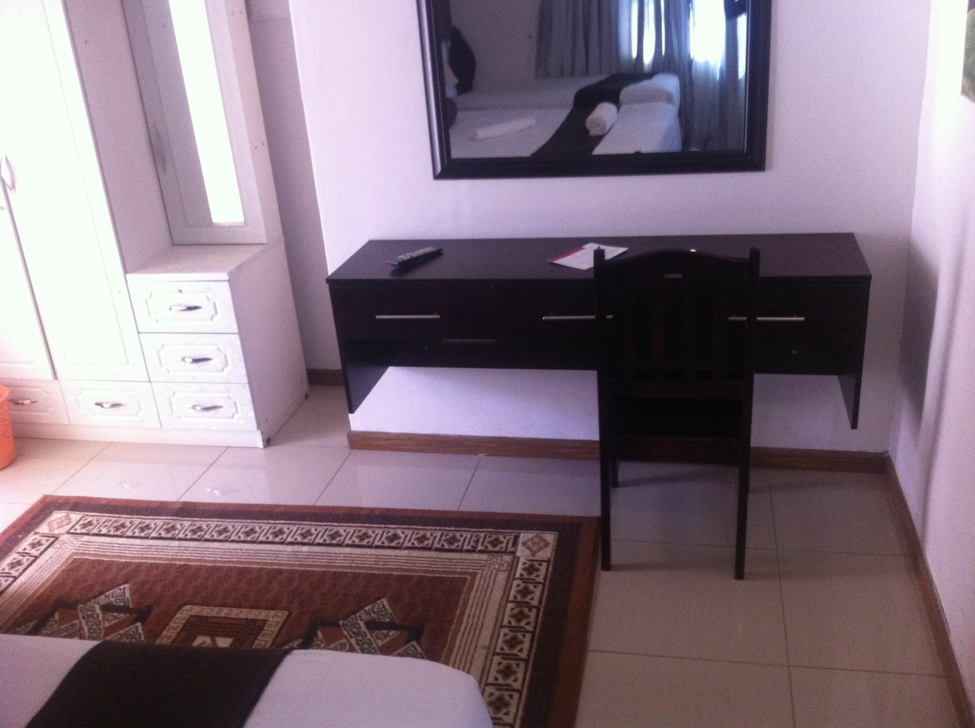 Upper Room Guest House Франсистаун Экстерьер фото