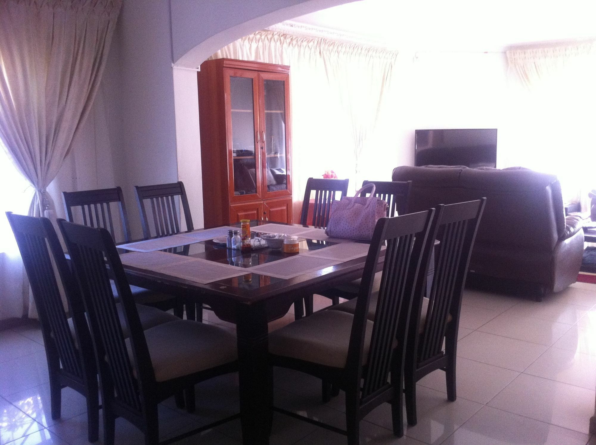Upper Room Guest House Франсистаун Экстерьер фото